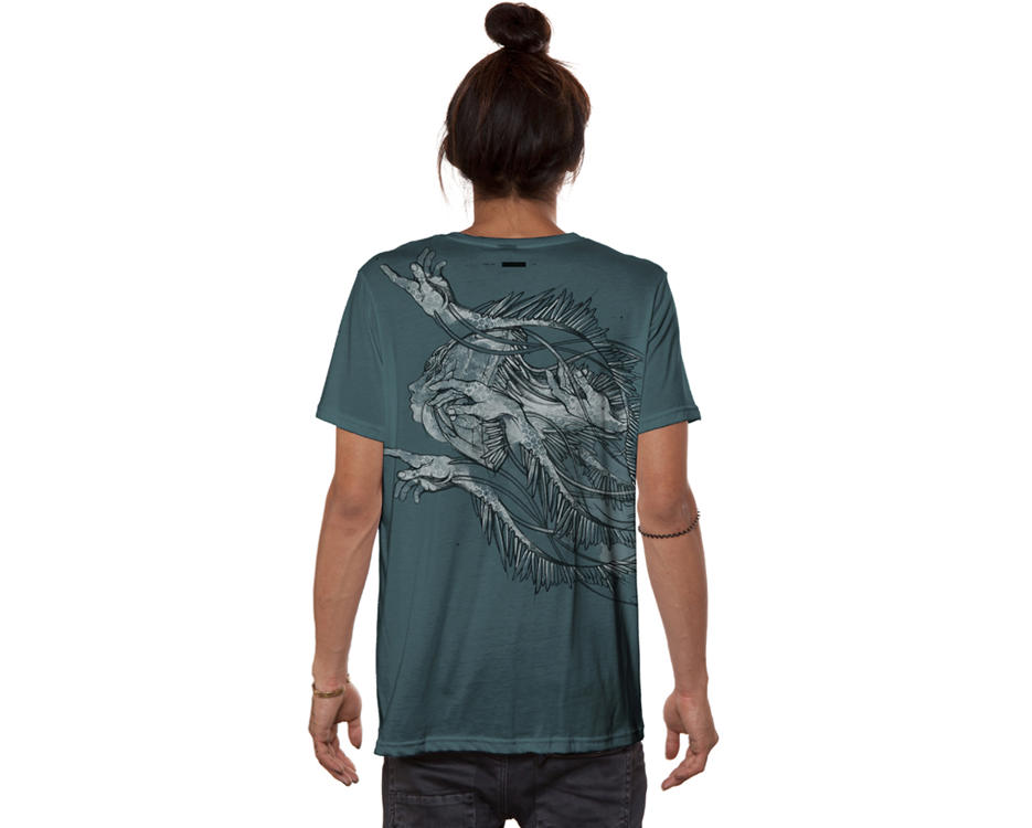 man t-shirt with a jally fish print in turquise